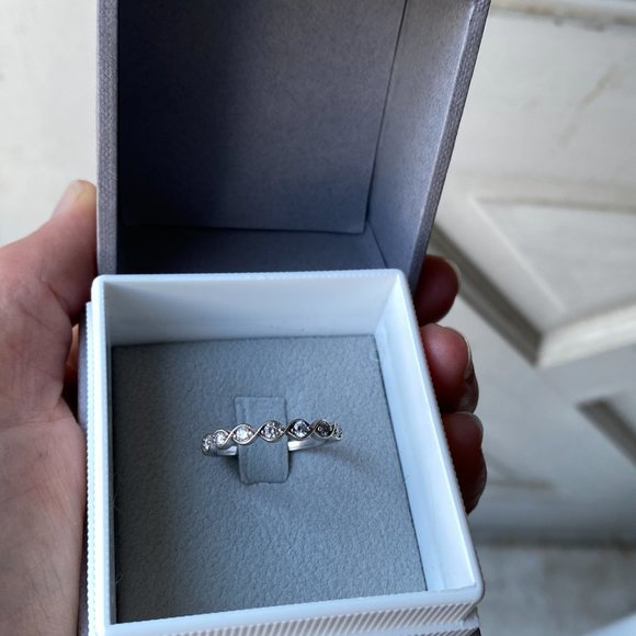 14K White Gold Diamond Half Eternity Ring - Picture 9 of 9